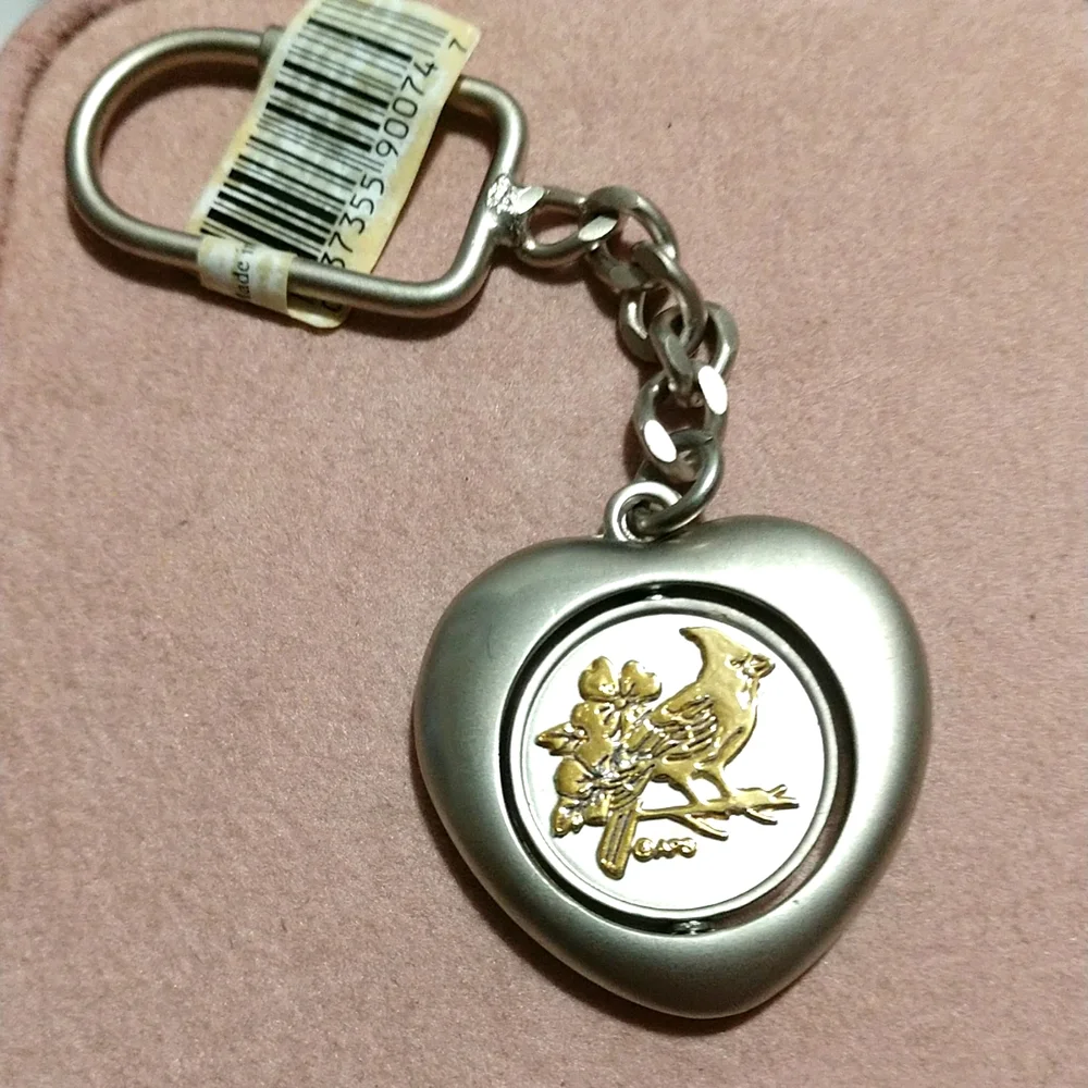 Pewter North Carolina State Map/State Bird Cardinal in Gold & Pewter Key Chain